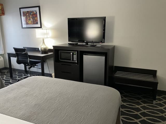 Standard Room, 2 Queen Beds, Non Smoking