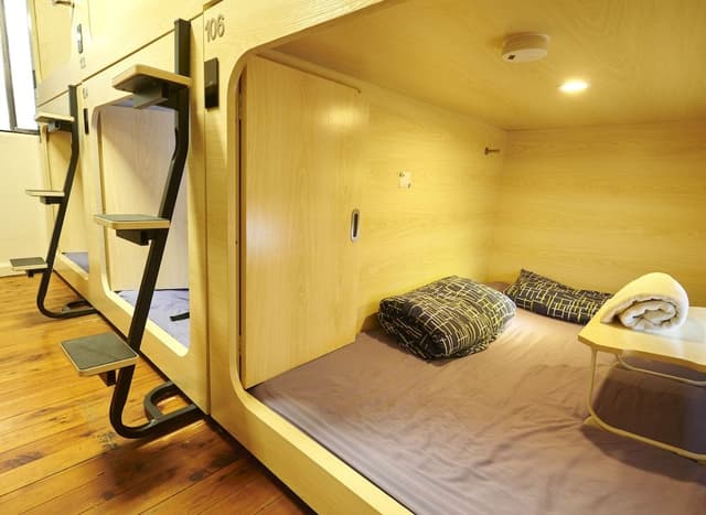 Pod in mix Dormitory (18-35 age only)