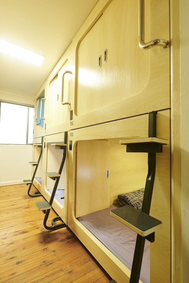 Pod in mix Dormitory (18-35 age only)