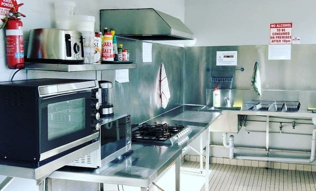 Pod in mix Dormitory (18-35 age only)