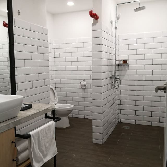 Dash Studio Super King (Pool View)