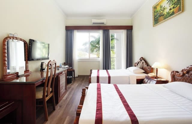 Premium Twin Room, Balcony, City View (with Window)