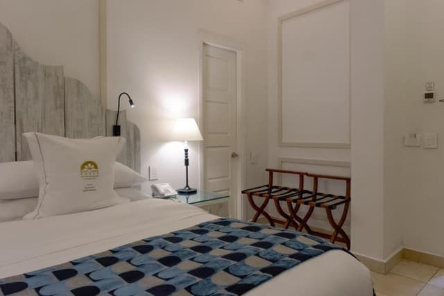1 King Bed, Deluxe Room