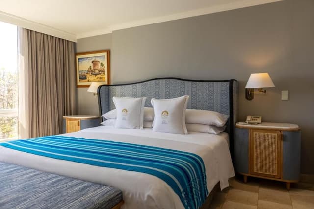 1 King Bed, 1 Bedroom Suite, Ocean View