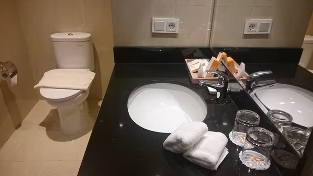 Deluxe Twin