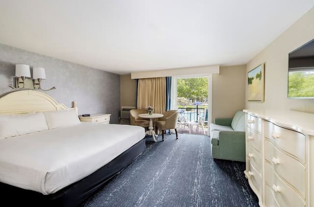Traditional Room, 1 King Bed