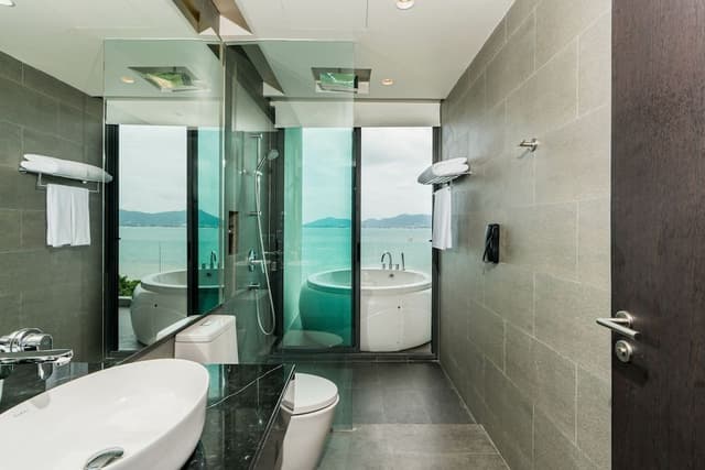 Premier Seaview Studio