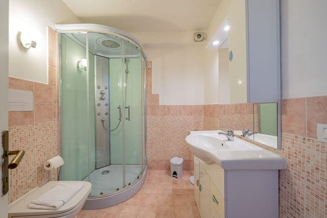 House, 3 Bedrooms
