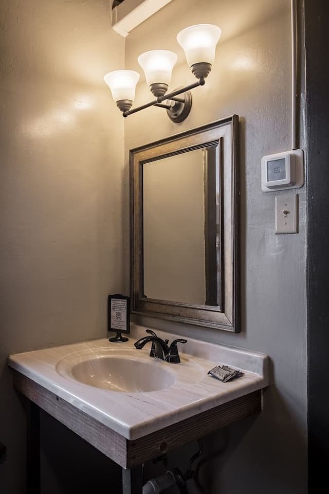 Hostel Bed in 4 Bed Male Shared Dormitory