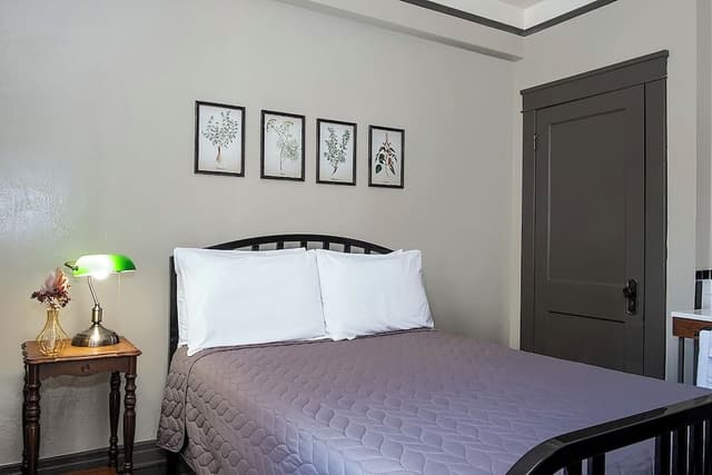 Hostel Room Full Bed w/Shared Bathroom in Hallway