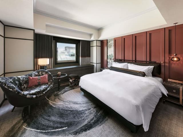 Executive Room, 1 King Bed (Superior)