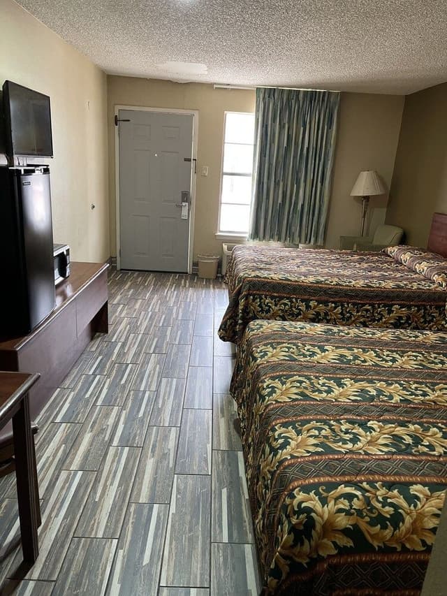Standard Double Room, 2 Queen Beds, Smoking