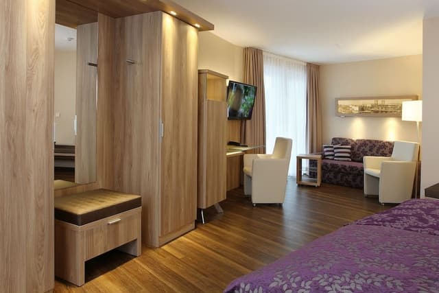 Business Single Room