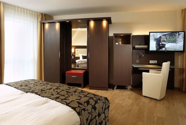 Business Single Room