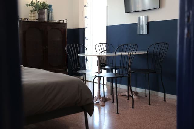Deluxe Quadruple Room, Private Bathroom