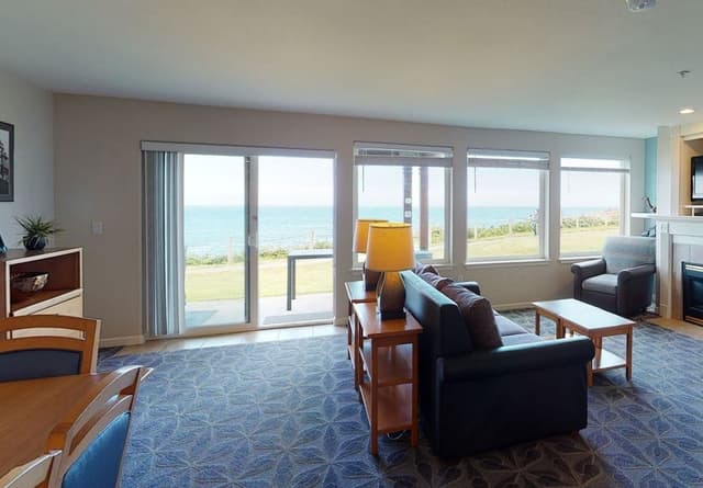 Deluxe Condo, 2 Bedrooms