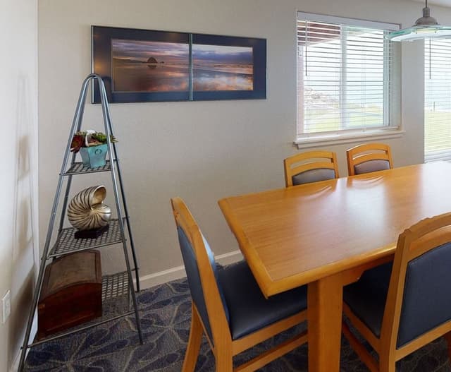 Deluxe Condo, 3 Bedrooms