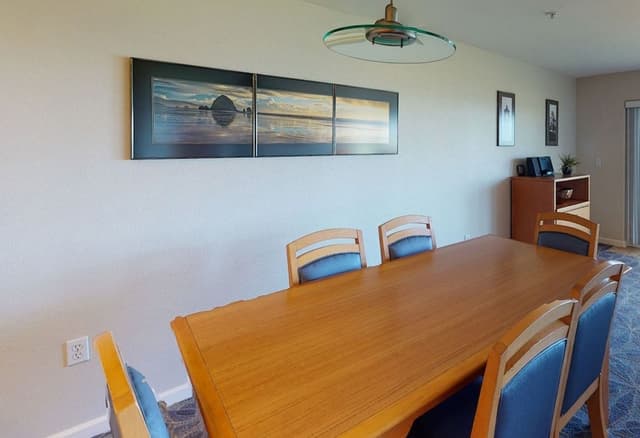 Deluxe Condo, 2 Bedrooms