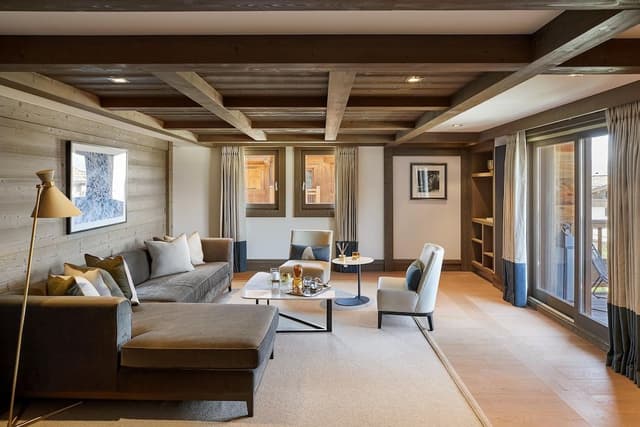 Four-Bedroom Deluxe Residence