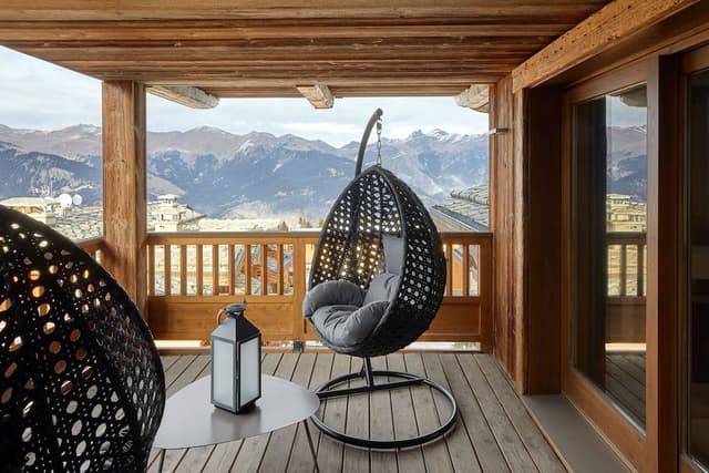 Three-Bedroom Prestige Family Apartment