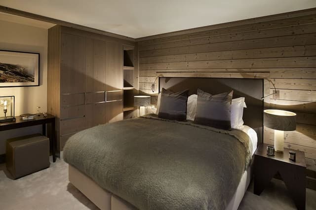 Three-Bedroom Prestige Family Apartment