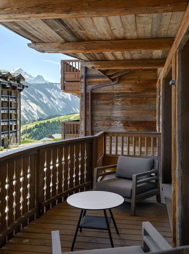 Four-Bedroom Deluxe Residence