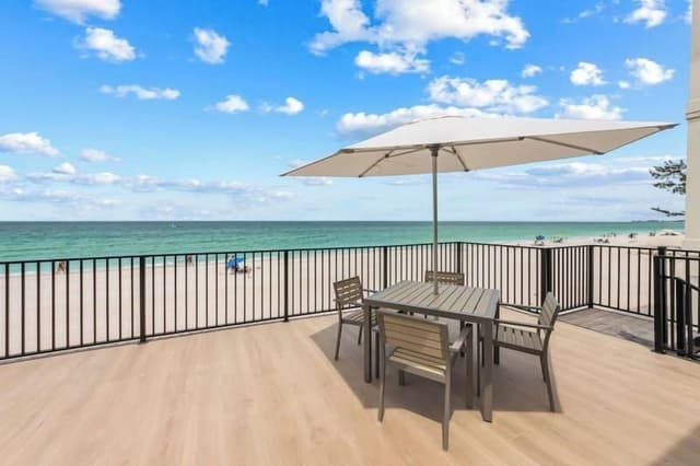 Beachfront Luxury 2 Queen