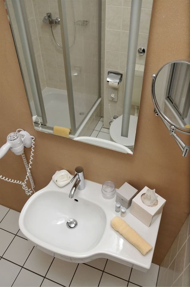 Comfort Single Room