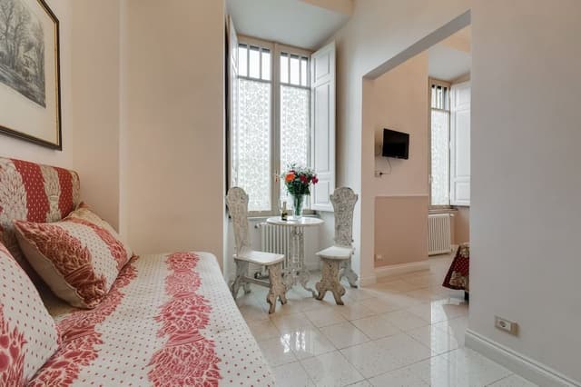 Deluxe Double Room (Amelie)