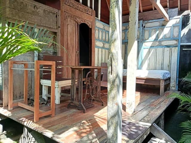 Bungalow, Patio