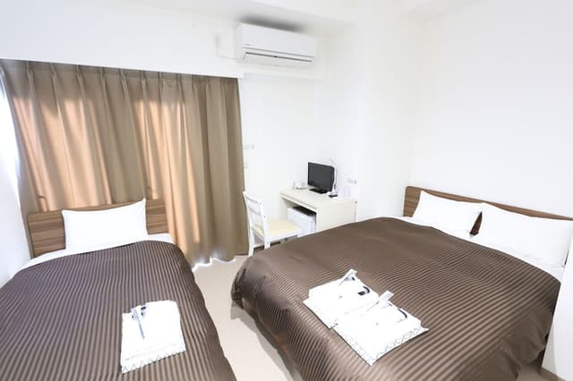 Standard Triple Room, Non Smoking, City View