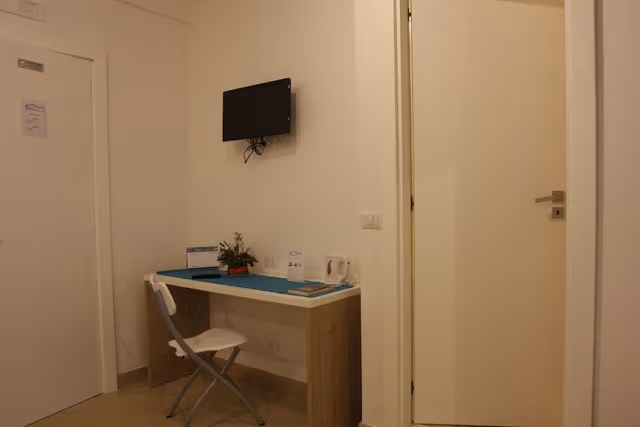 City Triple Room, Balcony