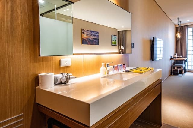Quadruple Room, 2 Double Beds, No Windows