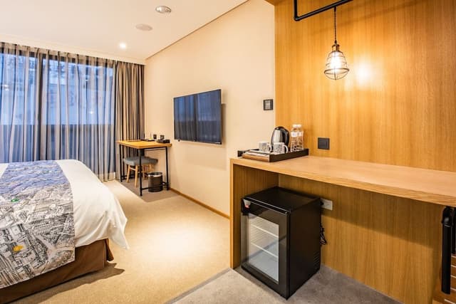 Double Room, 1 Double Bed