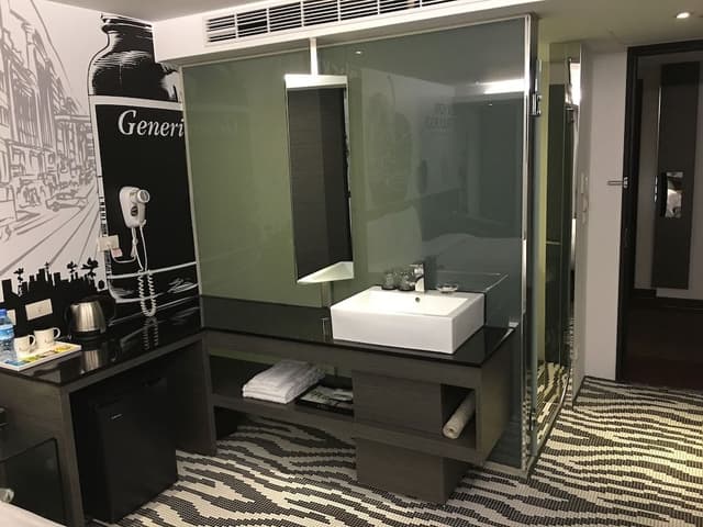 Star-view Room (Random Design)