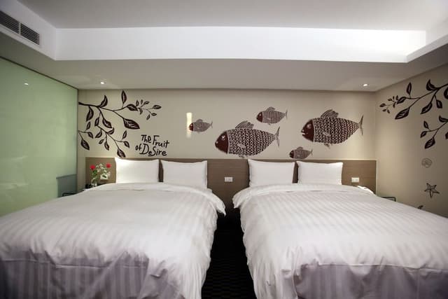 Quadruple Room (Random Design)