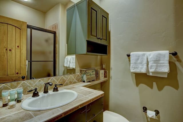 Luxury House, Multiple Bedrooms, Resort View, Slope side