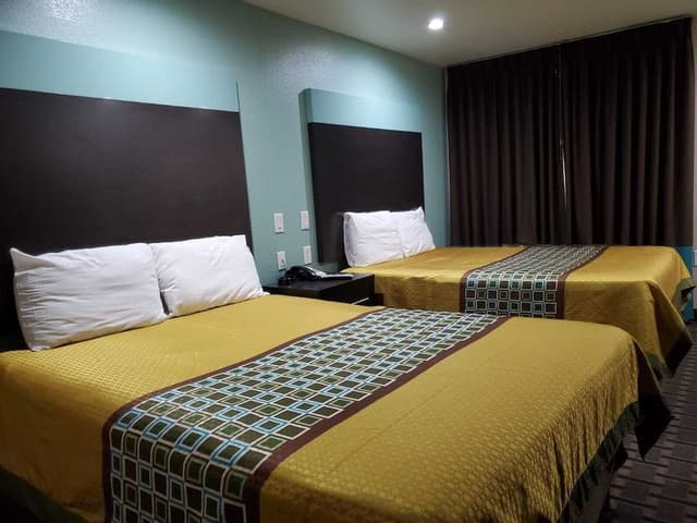 Double Room, Smoking
