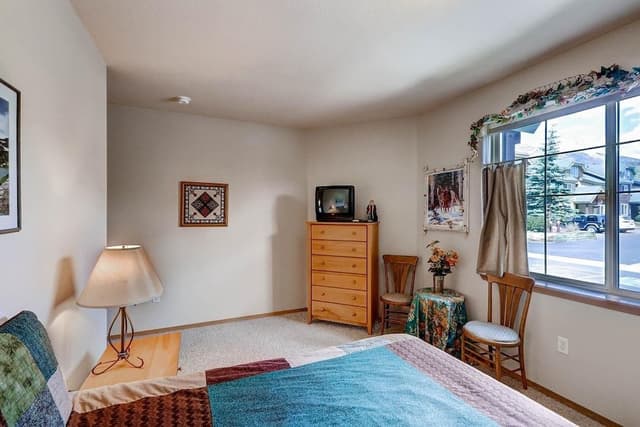 Condo, 1 Bedroom