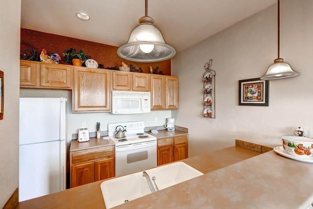 Condo, 1 Bedroom