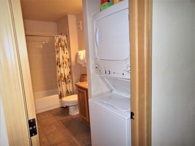 Condo, Multiple Beds (Tarn Landing 1 bed Loft 3 Bath TLDA)