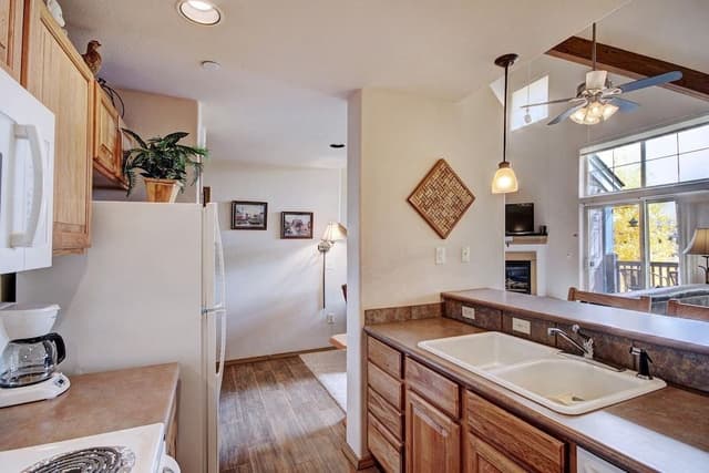 Condo, 2 Bedrooms