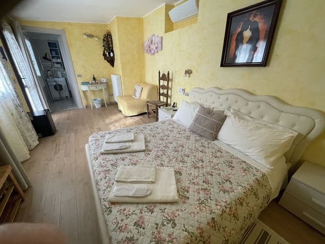 Deluxe Triple Room, Poolside (Primula)