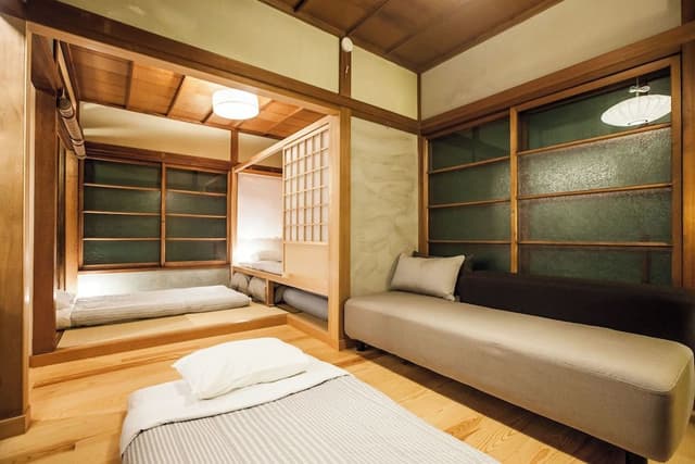 Traditional House, 5 Bedrooms, Non Smoking
