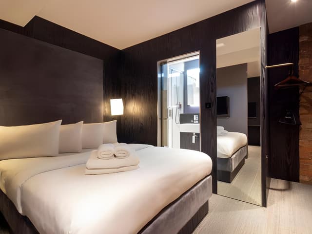 Superior (1 Double Bed)
