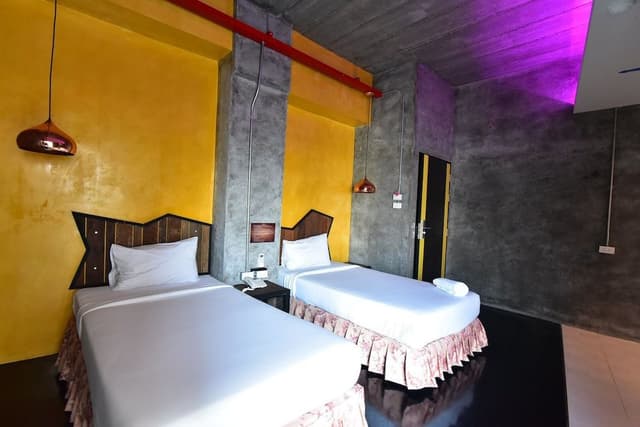 Deluxe Twin Room
