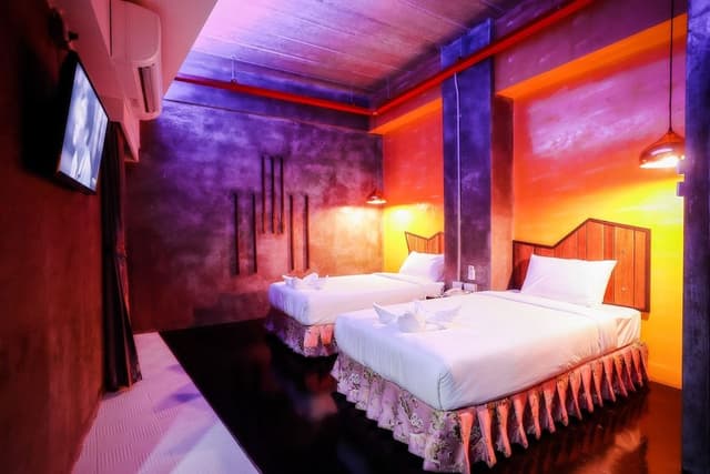 Deluxe Twin Room