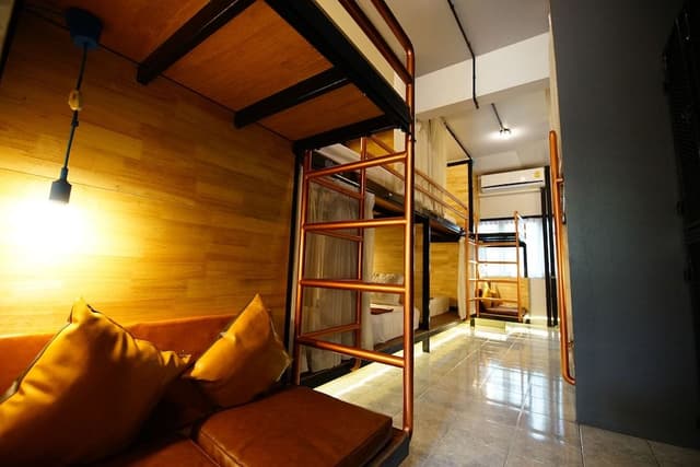 10 Bunk Bed Mix Dorm