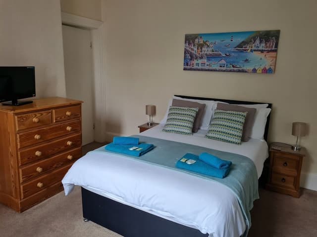 Family Room (2 adults, 2 children)