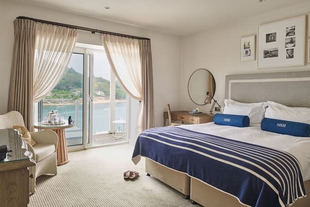 Double Room, Balcony (Estuary View)